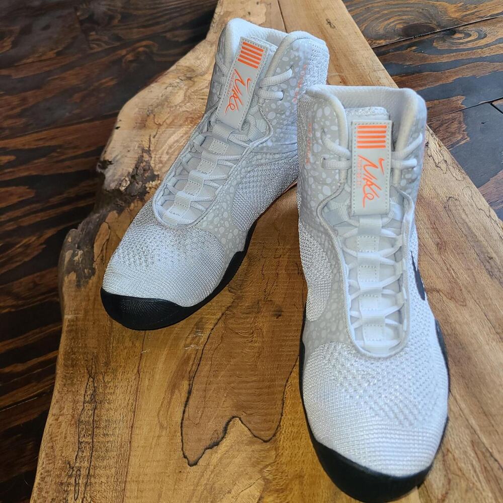 NWOB Nike Tawa SE Wrestling Shoes Metallic Silver Grey Orange - US Mens 10.5
